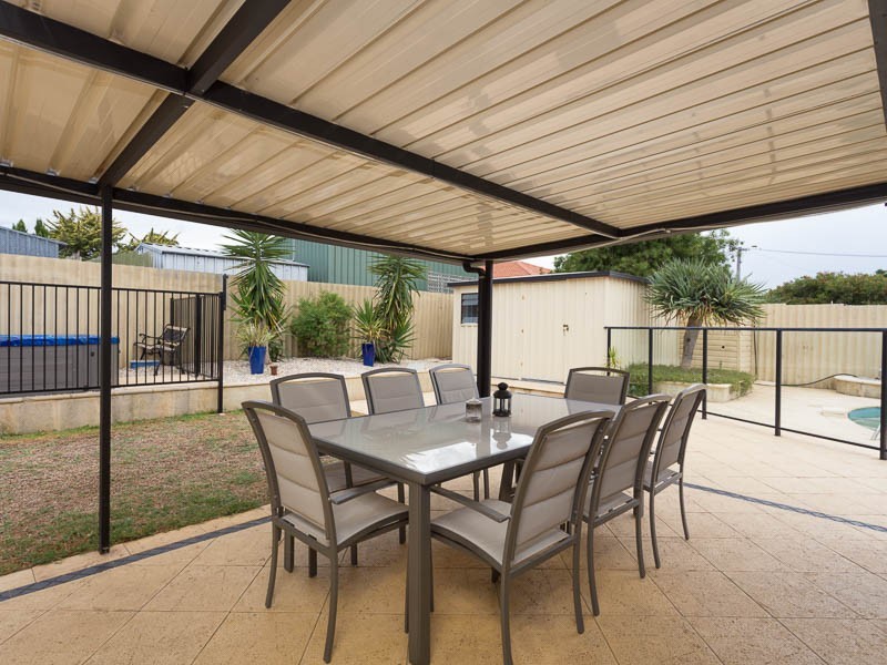 21 Sowden Drive, Samson WA 6163