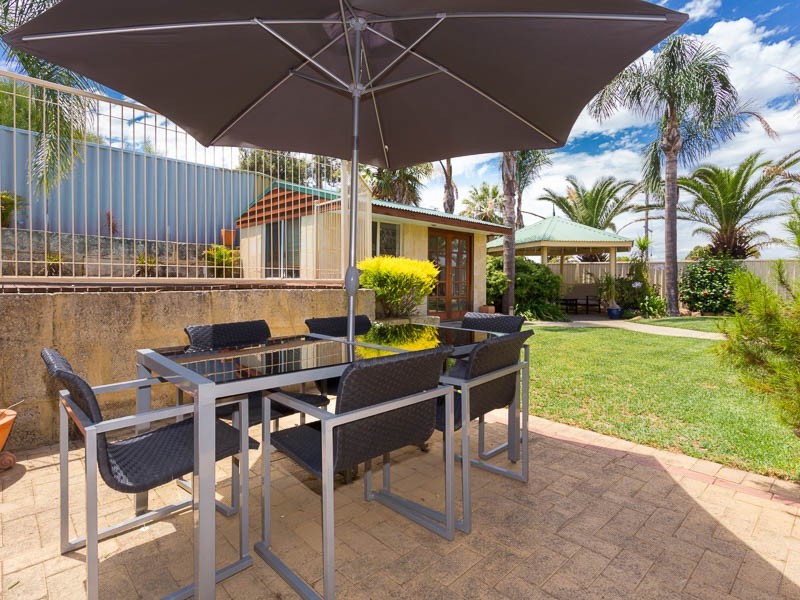 33 Sandpiper Loop, Yangebup WA 6164
