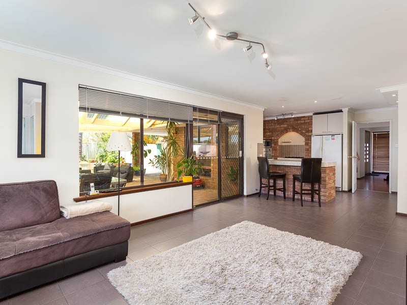 33 Sandpiper Loop, Yangebup WA 6164