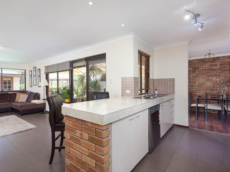 33 Sandpiper Loop, Yangebup WA 6164