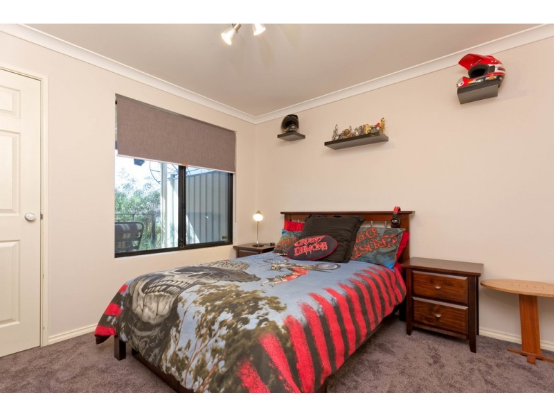 6 Doherty Road, Coolbellup WA 6163