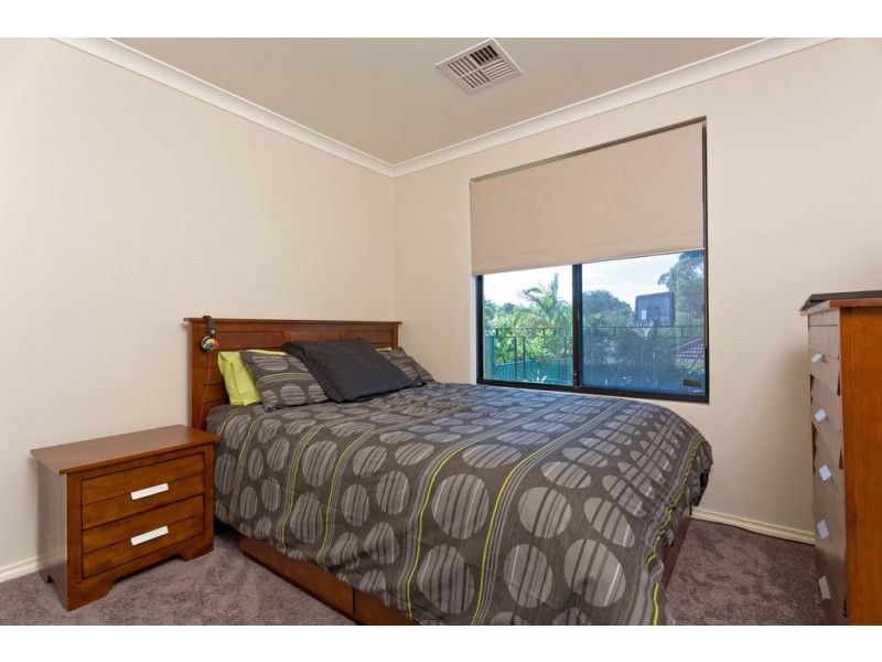 6 Doherty Road, Coolbellup WA 6163