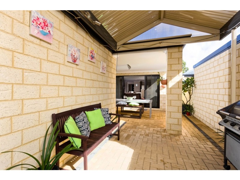6 Doherty Road, Coolbellup WA 6163