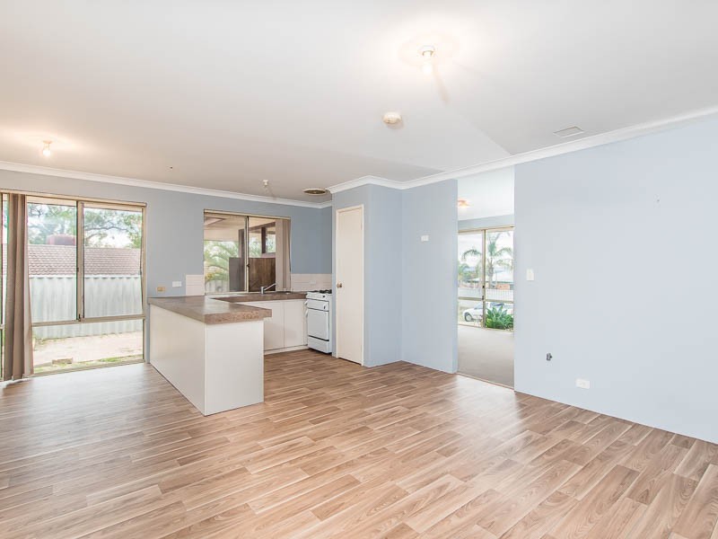4 Milne Lane, Parmelia WA 6167