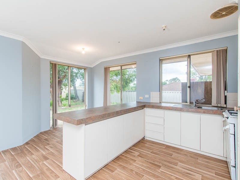 4 Milne Lane, Parmelia WA 6167