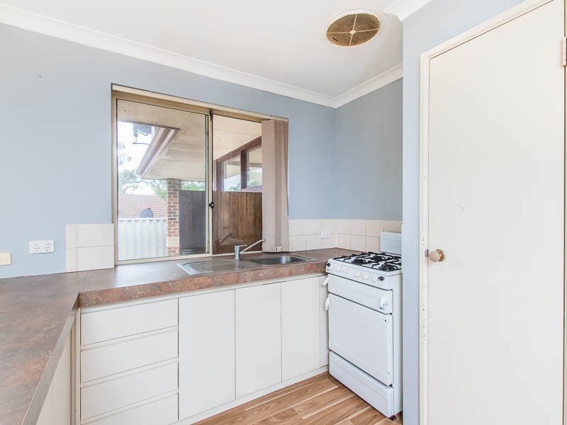 4 Milne Lane, Parmelia WA 6167