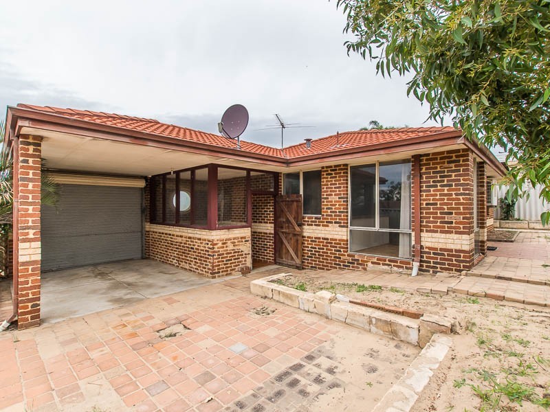 4 Milne Lane, Parmelia WA 6167