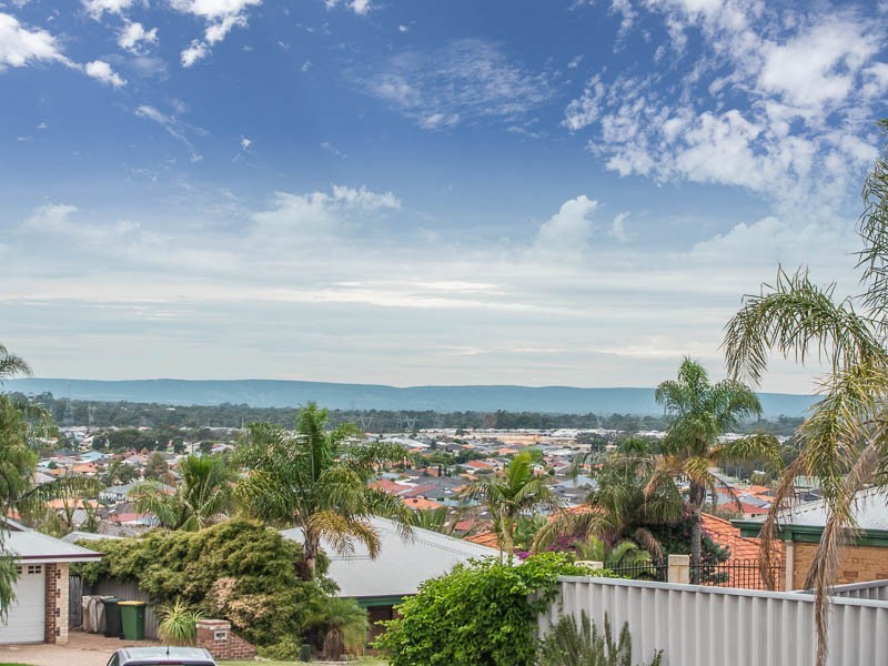 4 Milne Lane, Parmelia WA 6167