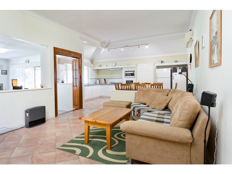 16 Enright Circuit, Beeliar WA 6164