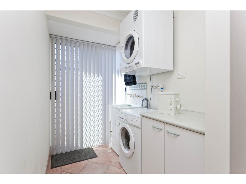 16 Enright Circuit, Beeliar WA 6164