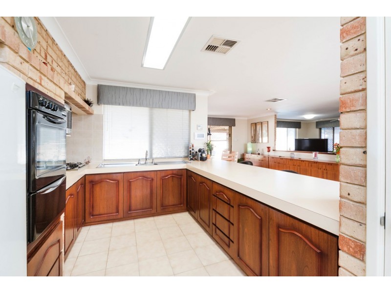 45 Paterson Gardens, Winthrop WA 6150