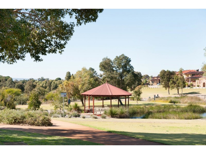 45 Paterson Gardens, Winthrop WA 6150