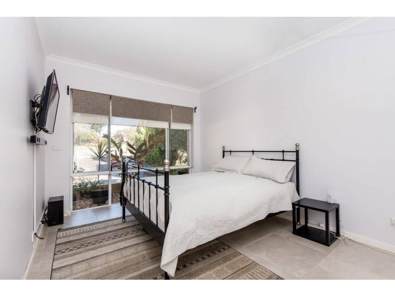 28 Ferdinand Crescent, Coolbellup WA 6163