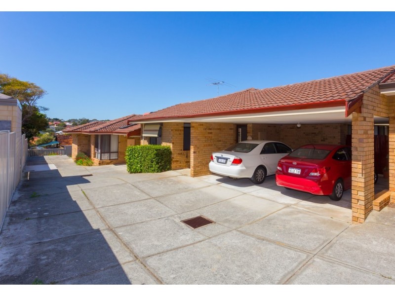 2/30 Yeovil Crescent, Bicton WA 6157