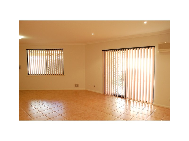 10a Colebatch Hill, Kardinya WA 6163