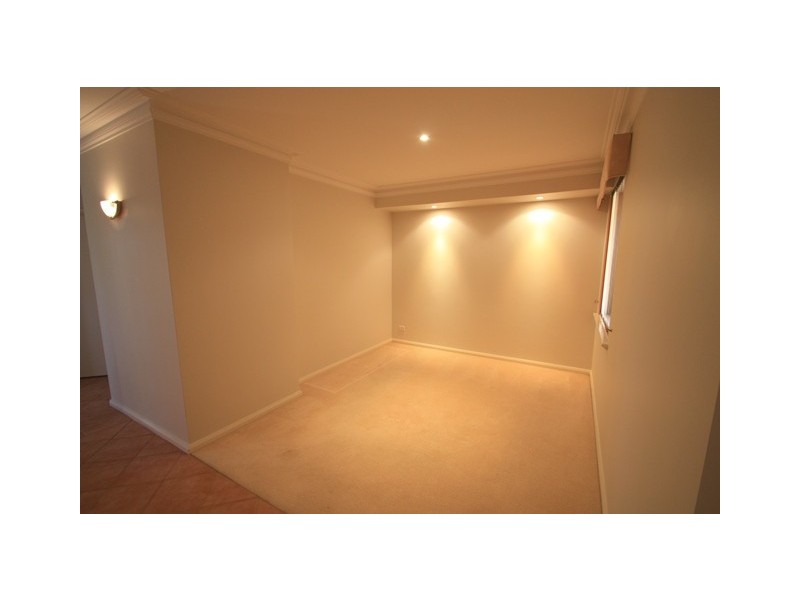 10a Colebatch Hill, Kardinya WA 6163