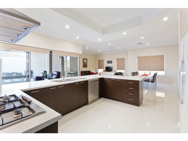 21 Black Swan Rise, Beeliar WA 6164