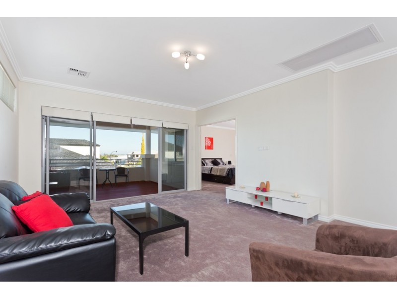 21 Black Swan Rise, Beeliar WA 6164