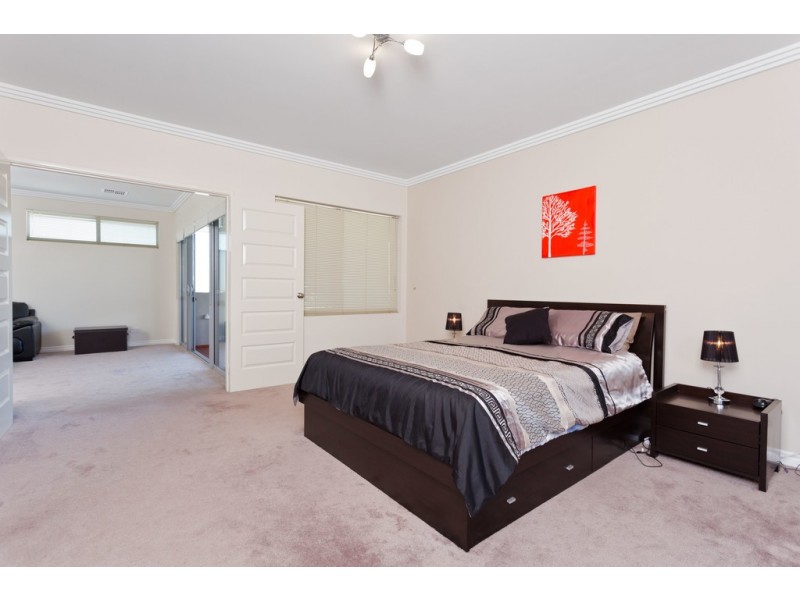 21 Black Swan Rise, Beeliar WA 6164