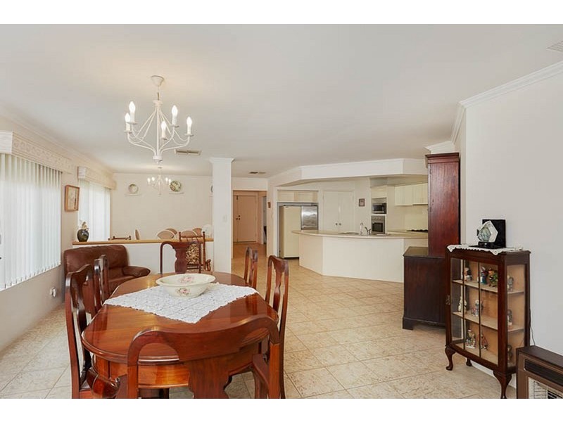 139 Parkway Road, Bibra Lake WA 6163