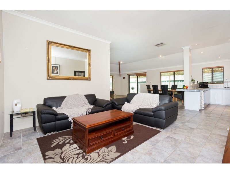 62 La Fayette Boulevard, Bibra Lake WA 6163