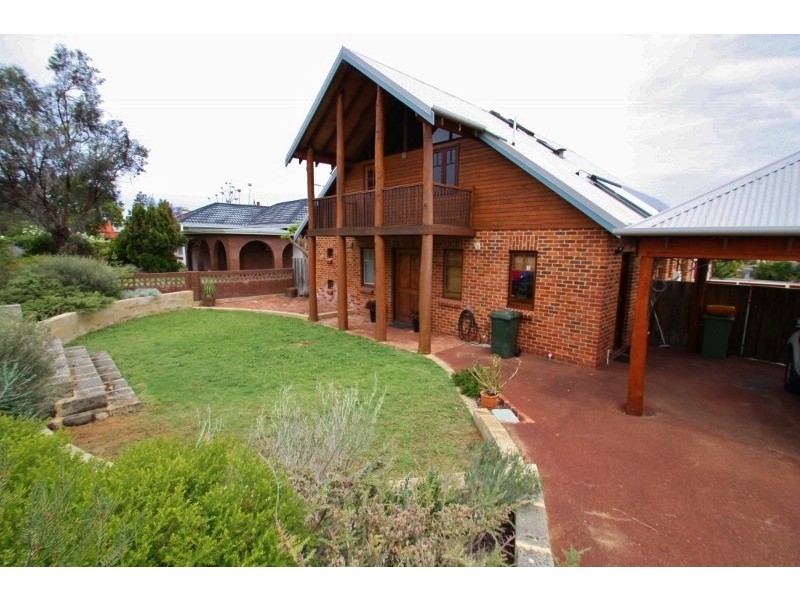 67 Oakover Street, East Fremantle WA 6158