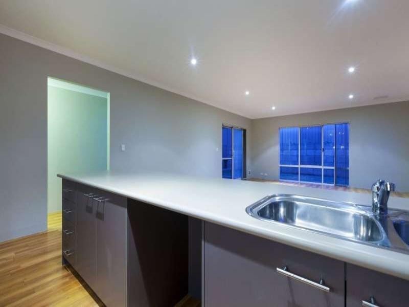 13 Dewsbury Drive, Bertram WA 6167