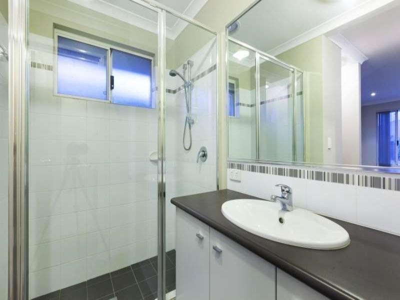 13 Dewsbury Drive, Bertram WA 6167