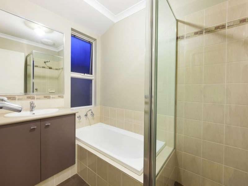 13 Dewsbury Drive, Bertram WA 6167