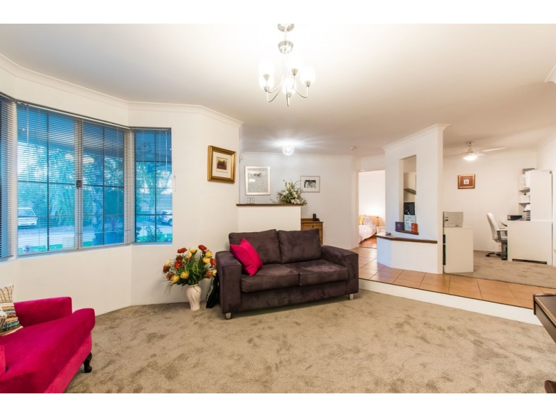 37 Turnbury Park Drive, Jandakot WA 6164