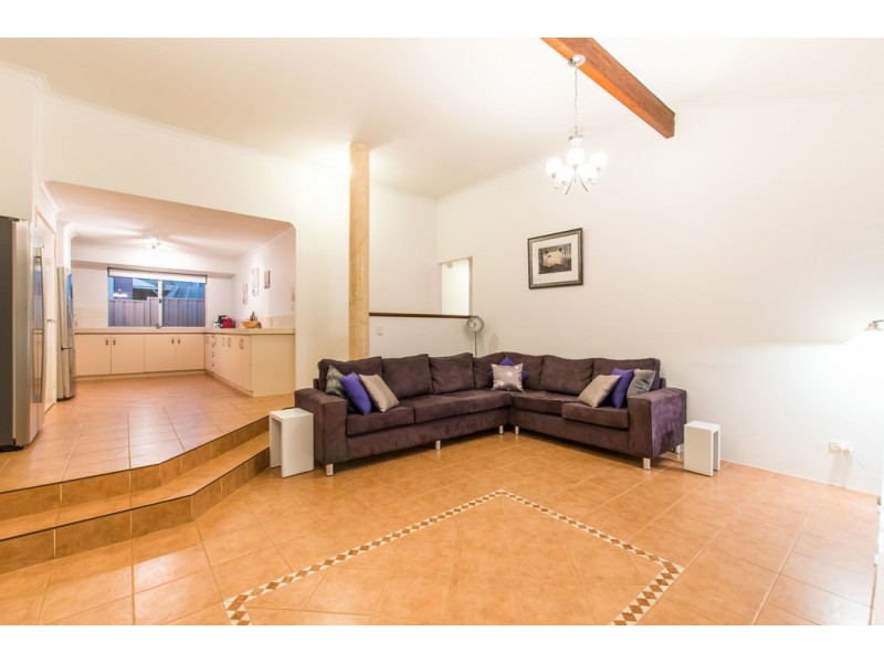 37 Turnbury Park Drive, Jandakot WA 6164