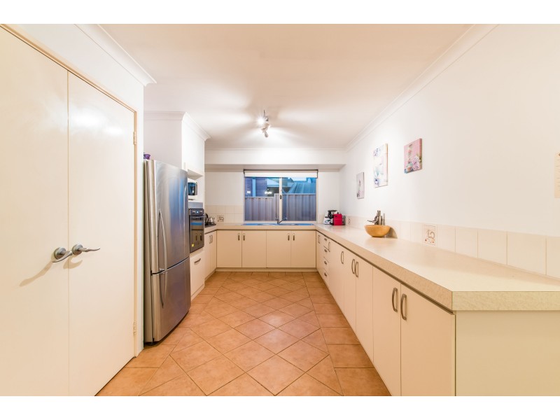 37 Turnbury Park Drive, Jandakot WA 6164