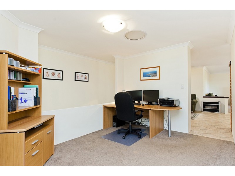 9 Devonian Gardens, Bibra Lake WA 6163