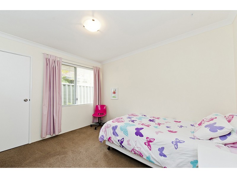 9 Devonian Gardens, Bibra Lake WA 6163