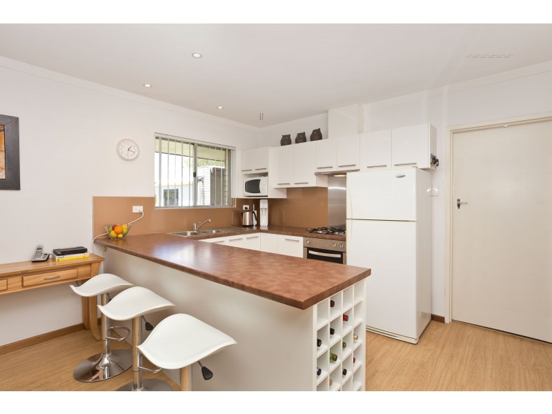 1B Bellairs Road, Kardinya WA 6163