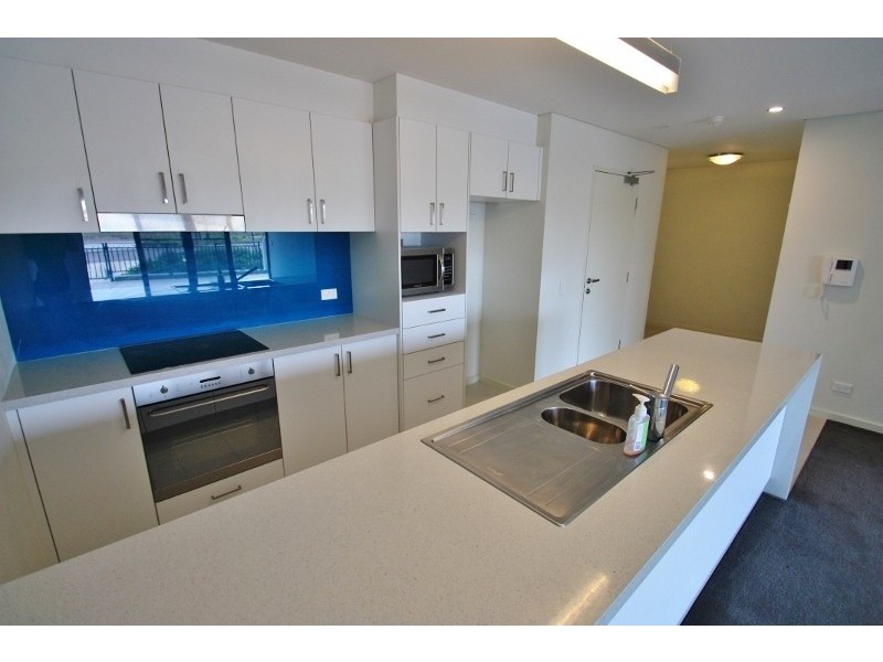 51/16 Midgegooroo Avenue, Cockburn Central WA 6164