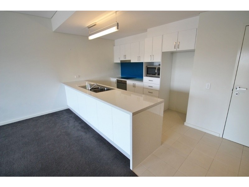 51/16 Midgegooroo Avenue, Cockburn Central WA 6164