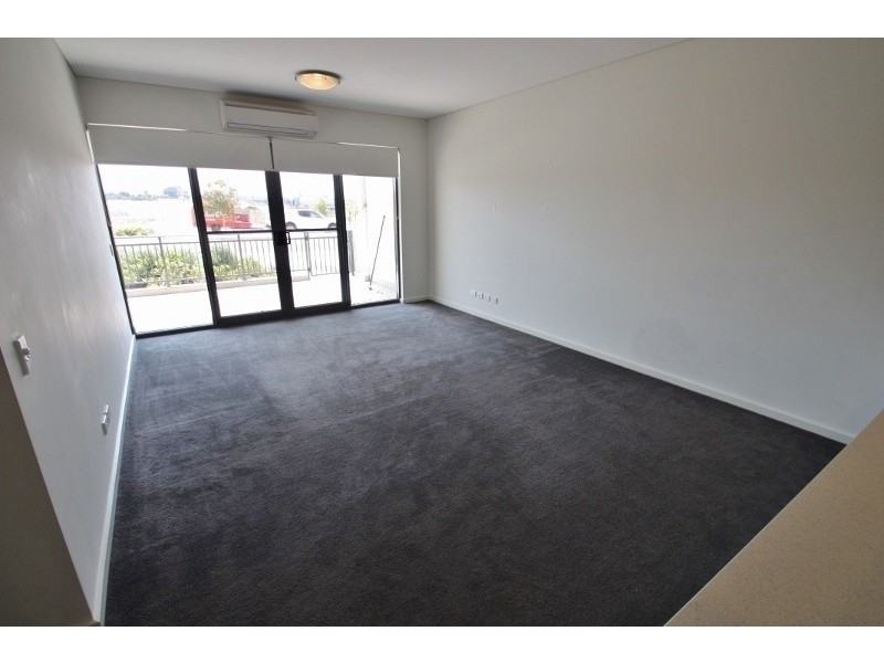 51/16 Midgegooroo Avenue, Cockburn Central WA 6164