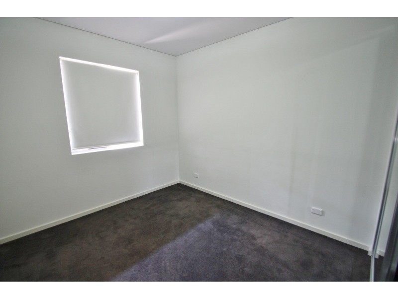 51/16 Midgegooroo Avenue, Cockburn Central WA 6164