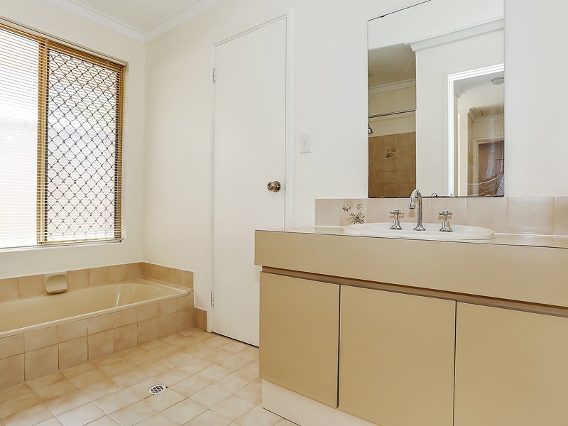 16A Passey Place, Kardinya WA 6163