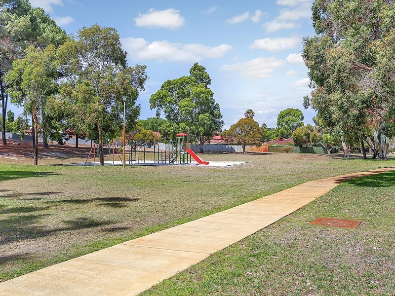 16A Passey Place, Kardinya WA 6163