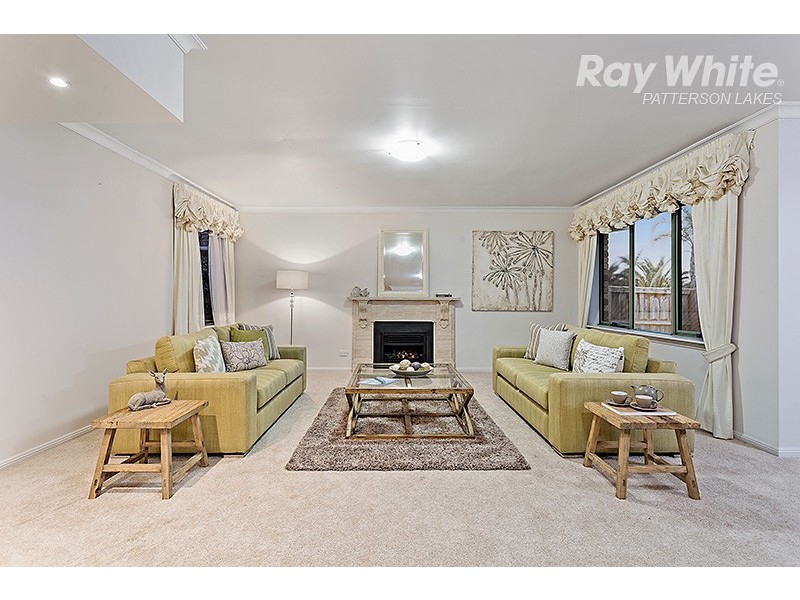 4 Lagoon Place, Patterson Lakes VIC 3197