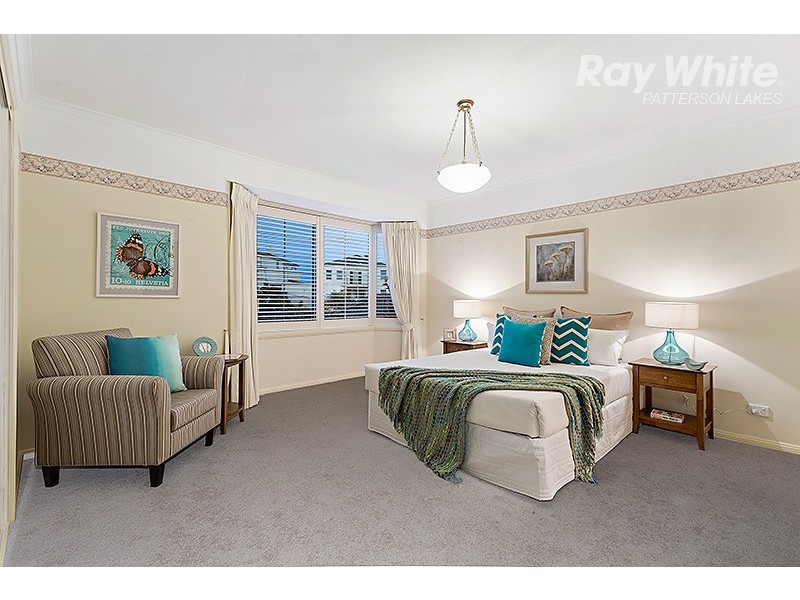 4 Lagoon Place, Patterson Lakes VIC 3197