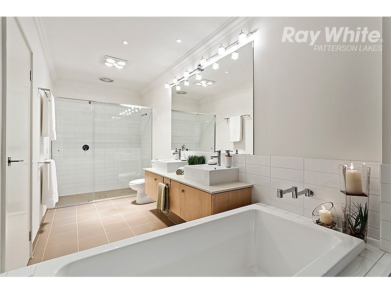 5 Artesian Place, Waterways VIC 3195