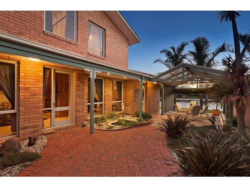 21 Swallow Court, Patterson Lakes VIC 3197
