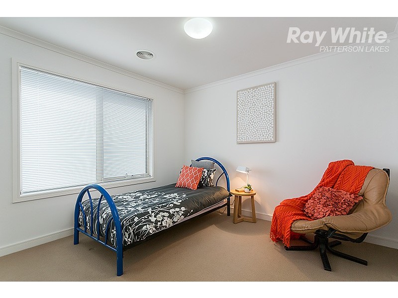 12 Dresden Drive, Waterways VIC 3195