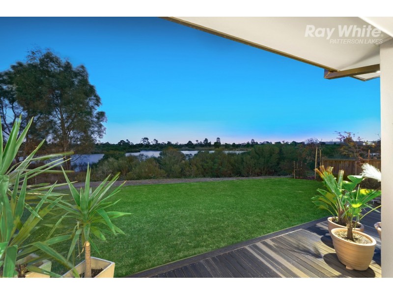 1 Barmah Place, Waterways VIC 3195