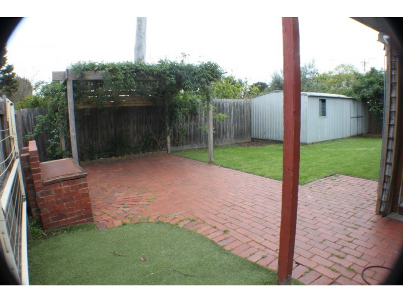 18 Fourth Avenue, Chelsea Heights VIC 3196