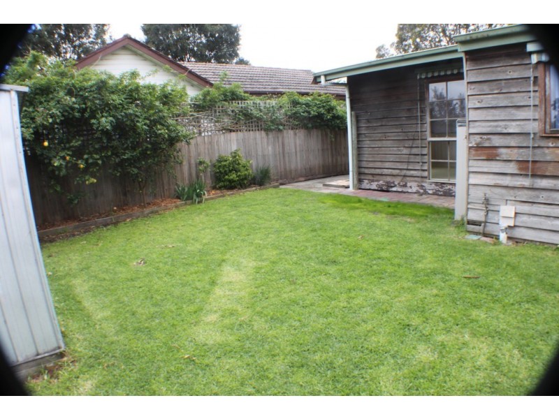 18 Fourth Avenue, Chelsea Heights VIC 3196