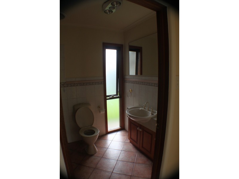 18 Fourth Avenue, Chelsea Heights VIC 3196